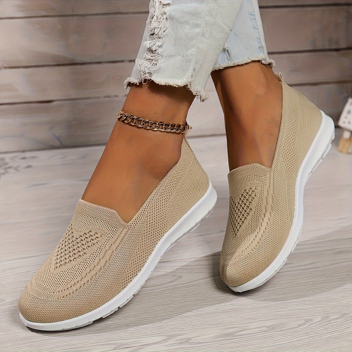 Women's Slip-On Trainers – Breathable Knit, Lightweight Everyday Wear