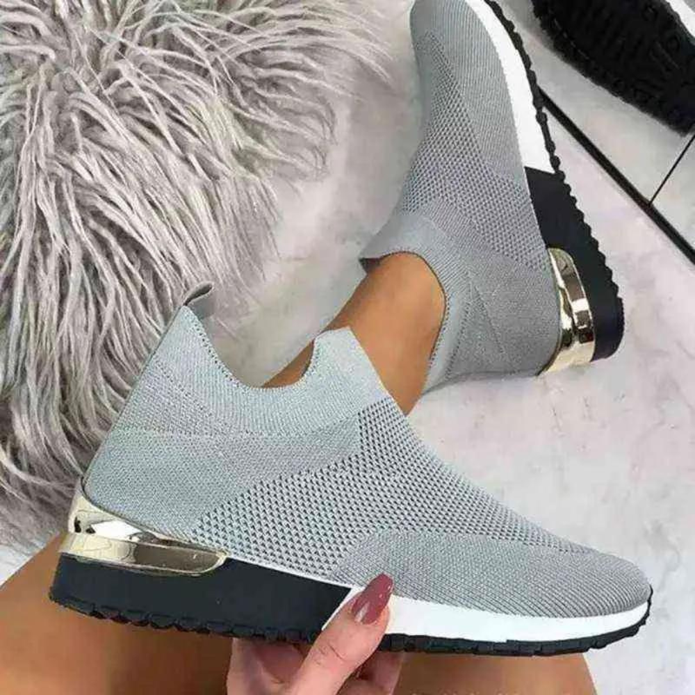 Women's Slip-On Trainers – Knitted, Lightweight Walking Shoes