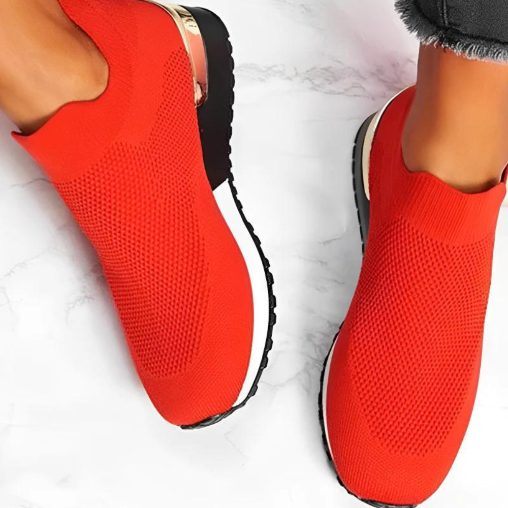 Women's Slip-On Trainers – Knitted, Lightweight Walking Shoes