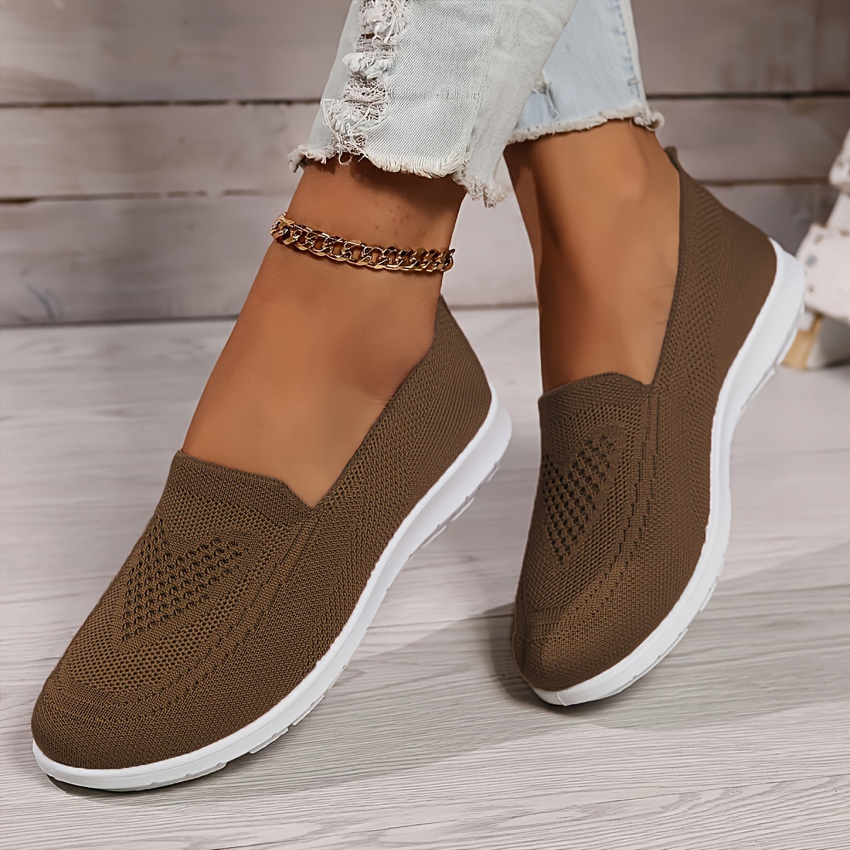 Women's Slip-On Trainers – Breathable Knit, Lightweight Everyday Wear