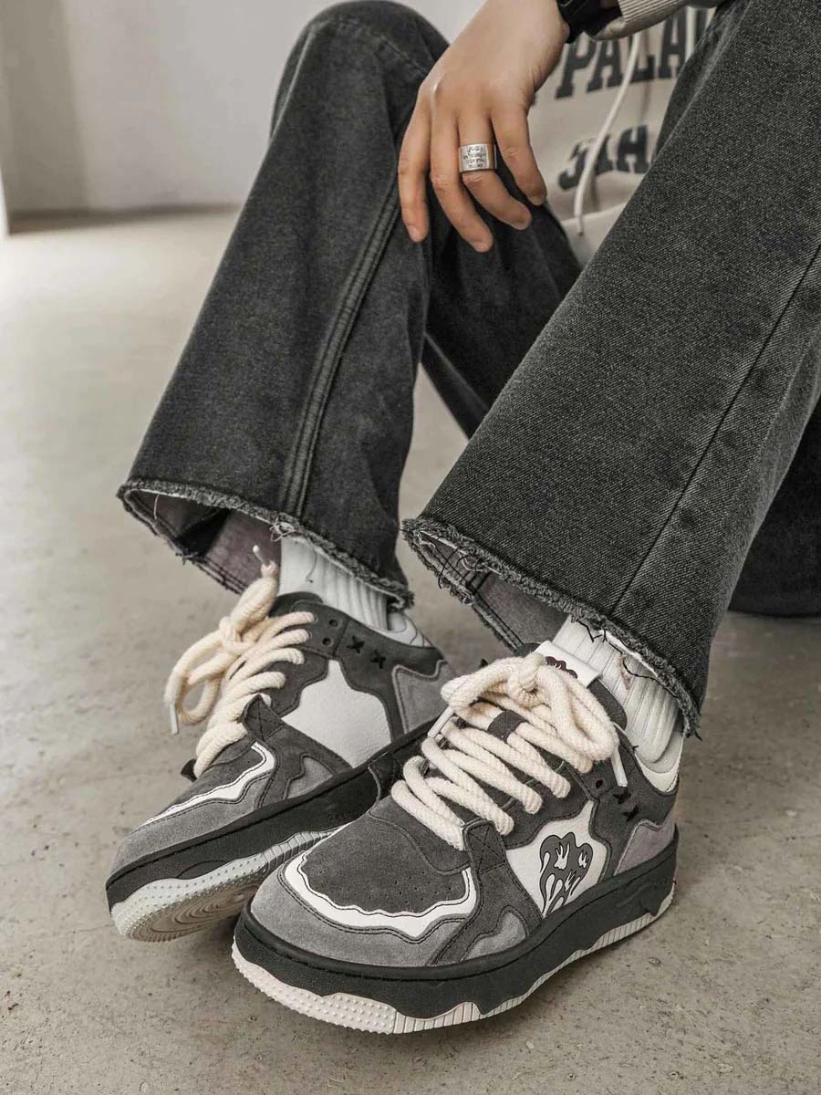 Men's Chunky Trainers – Suede Wave Graphic, Platform Sole Streetwear
