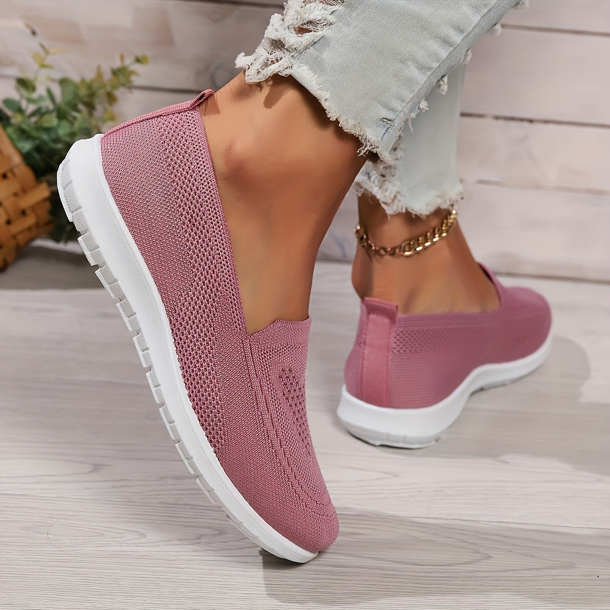 Women's Slip-On Trainers – Breathable Knit, Lightweight Everyday Wear