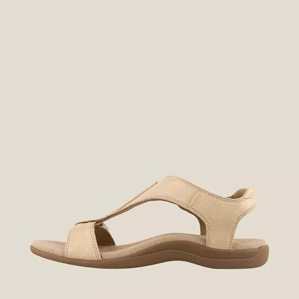 Women's Leather Sandals – Adjustable Straps, Cushioned Fit for Casual Days