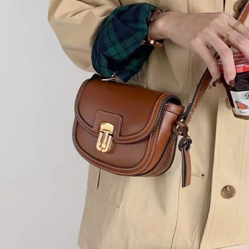 Vintage-Inspired Mini Crossbody Bag – Structured Saddle Design with Lock Closure