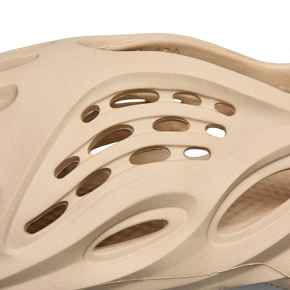 Men's Foam Clogs – Ventilated Design, Lightweight Fit for Casual Streetwear