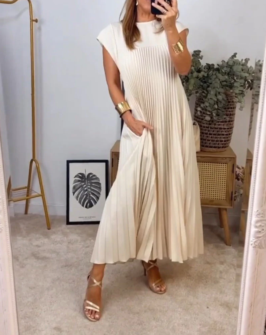 Sleeveless Pleated Midi Dress – Flowy, Lightweight & Effortlessly Elegant
