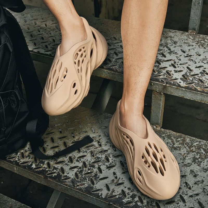 Men's Foam Clogs – Ventilated Design, Lightweight Fit for Casual Streetwear