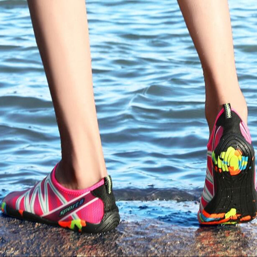 Unisex Adults' Water Shoes – Quick-Dry Mesh, Lightweight Beach & Pool Trainers